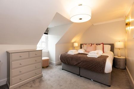 3 bedroom serviced apartment to rent - Photo 2