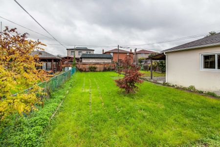 For Lease - 74 Joyce Parkway, Toronto, Ontario - Photo 3