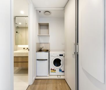 Luxury Living At The Griffin! - Photo 1