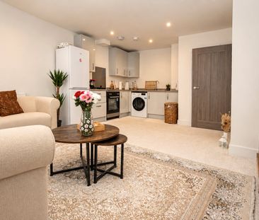 London Road, Thornton Heath, CR7 6AW - Photo 6
