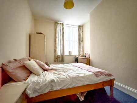 5 bedroom terraced house to rent - Photo 3