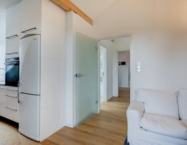 Fully furnished apartment in Milbertshofen for rent - Photo 1