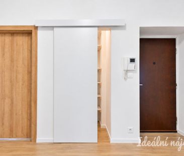 Pronájem bytu 3+1 81 m2 - Fotografie 6