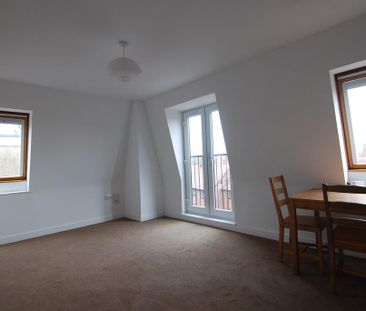 2 bedroom apartment to rent - Photo 2