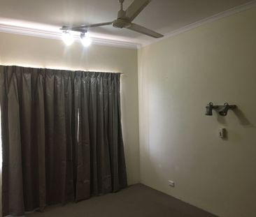 BRIGHT, BREEZY AND IDEALLY LOCATED! - Photo 5