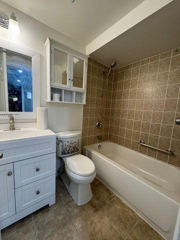 For Lease - 3 Harkness Drive Unit# Basement, Whitby, Ontario - Photo 2