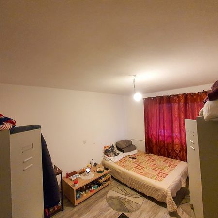 Helle 3-Zimmer-Wohnung mit Balkon und praktischer Ausstattung in Nienburg zu vermieten - Photo 2