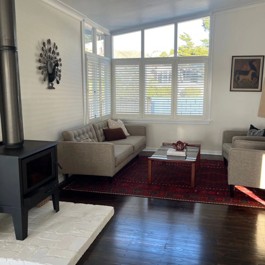 Location and views - Photo 1