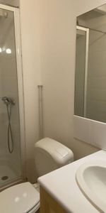 Location Appartement 1 pièce 27m² LA ROCHELLE 17000 - Photo 4