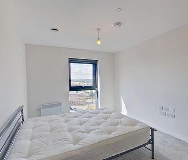 3 bedroom flat to rent - Photo 2