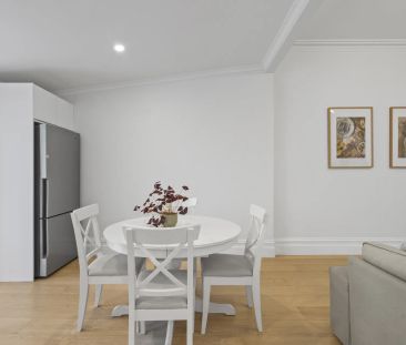 Fully Furnished Richmond Cottage Ready to Move In! - Photo 3