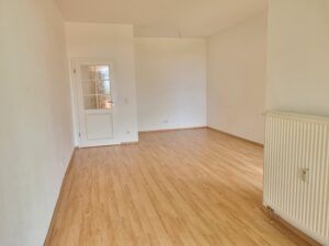 Schumannstr. 5, Wohnung 3 ~~~ Balkon, Bad mit Wanne, Abstellraum im Treppenhaus, Keller - Photo 3