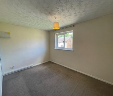 2 bedroom semi-detached house to rent - Photo 4