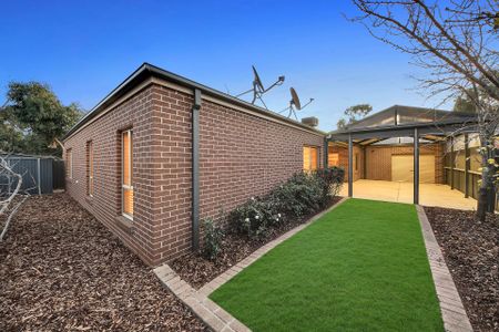 6 Eltham Parade, - Photo 5