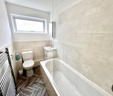 Sandpiper Close, Shoeburyness, Southend-on-Sea, Essex, SS3 9YW - Photo 6