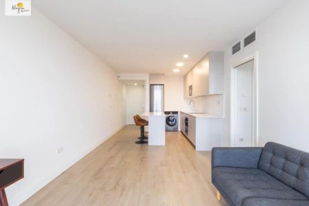 Apartamento de alquiler en Avenida Corts Valencianes, Sant Pau - Photo 3