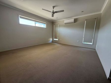 Low Maintenance 4 Bedroom 2 Bathroom Home- Walking Distance to Everything Essential - Photo 3