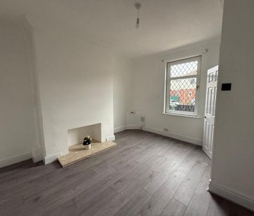 2 bedroom house to rent - Photo 1