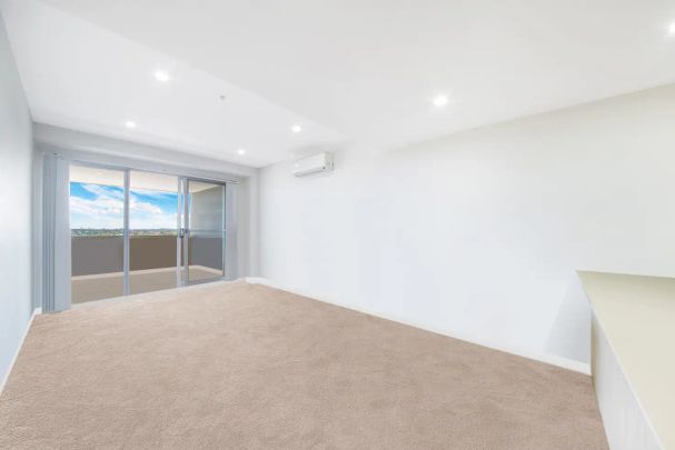 “Modern Apartment | Spacious Floorplan” - Photo 1