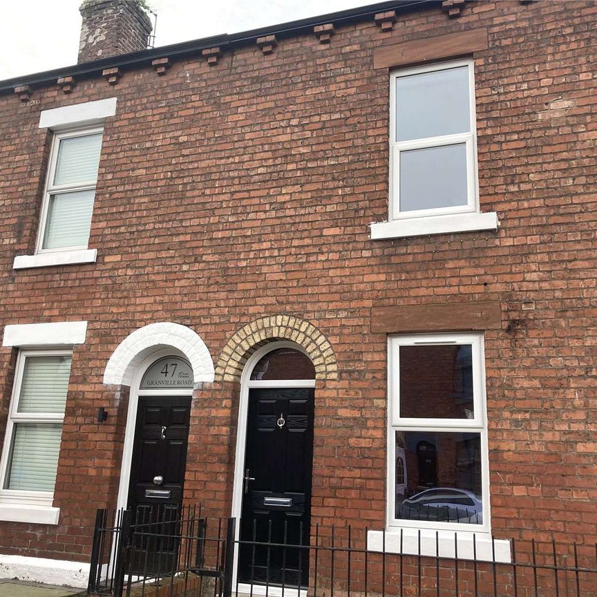 Two bedroom mid terrace property with en-suite bedroom found in excellent order throughout in popular location to the west of the city. - Photo 1