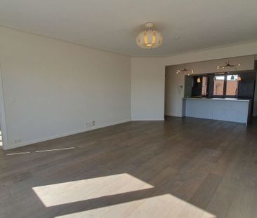 Appartement te huur in Elsene voor € 1.500 met 2 slaapkamers - Foto 2