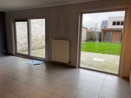 EENGEZINSWONING + tuin - Photo 5