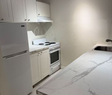 #204 950 Drake St, Vancouver, BC V6Z 2B9, Canada - Photo 1