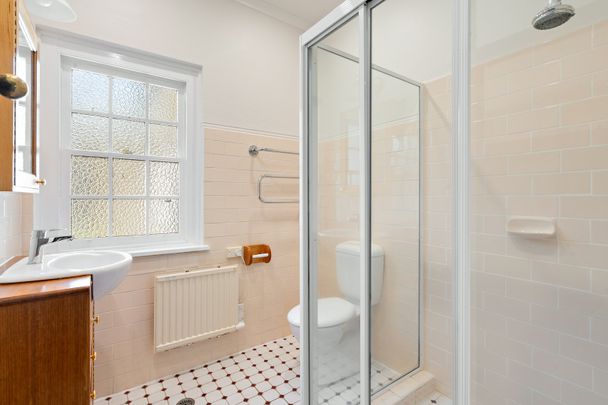 18 Suttor Street, Ainslie ACT 2602 - House For Rent | Domain - Photo 1