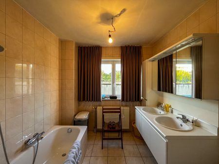 Appartement met 2 slaapkamers te huur in Harelbeke - Photo 4