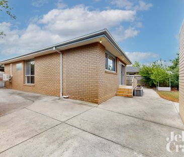 4 Carolyn Court, Keilor Park - Photo 5