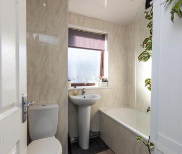 6 Fairview Road, Newtownabbey, BT36 6QP - Photo 4