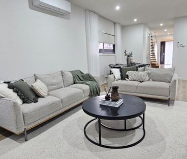 First Class Designer Family Living In The Esplanade! - Photo 4