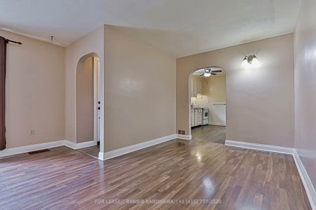 For Lease - 19 Herbert Avenue, Oshawa, Ontario - Photo 4