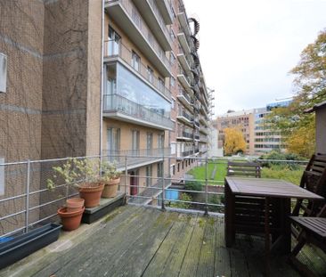 Appartement duplex 2 chambres avec terrasse - Photo 2