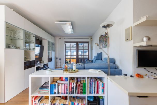 Gepflegte, vermietete 2-Zimmer-Wohnung mit zwei Balkonen, Keller und TG-Stellplatz - Photo 1