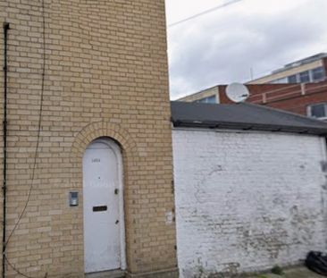 Studio Flat, Lee Road, SE3 - Photo 1
