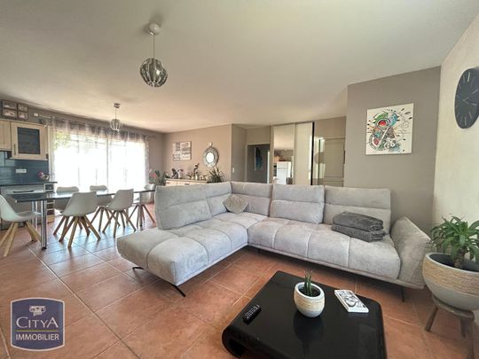 Location Maison 4 pièces 93m² MONCLAR DE QUERCY 82230 - Photo 1