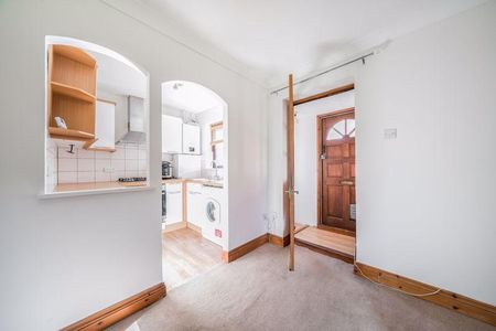 2 bedroom end of terrace house to rent - Photo 3