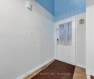 35 Angier Crescent #Main - Photo 2