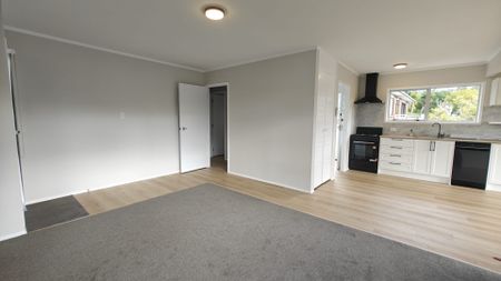 Property Management4 Mahuta Grove, Northcote - House for Rent - Photo 2