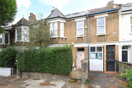 A stunning two bedroom apartment refurbished to the highest of standards. - Photo 5