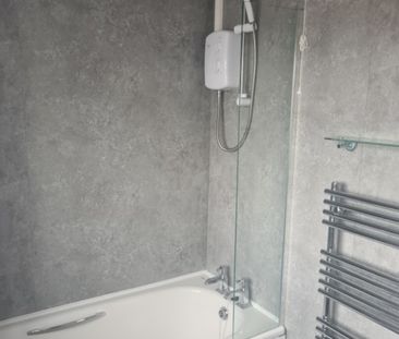4 Bed Student Accommodation - Photo 3