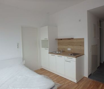 INKLUSIVPREIS: HELLE SINGLEWOHNUNG MIT LIFT ZU VERMIETEN - Photo 2