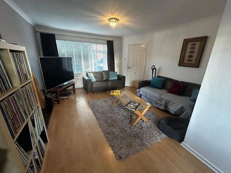 3 bedroom semi-detached house to rent - Photo 3