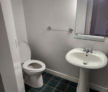 For Lease - 417 Taylor Mills Drive Unit# (Bsmt), Richmond Hill, Ont... - Photo 3