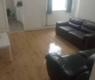 Room in a Shared House, Penn Street, M40 - Photo 1