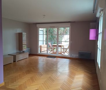 Location Appartement 3 pièces 80m² LE PLESSIS TREVISE 94420 - Photo 2