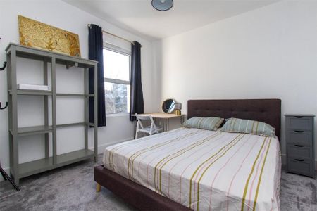 4 bedroom maisonette to rent - Photo 4