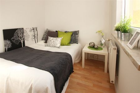 Kuschelige 1-Raum-Wohnung mit Balkon und Aufzug sucht neuen Bewohner - Photo 3