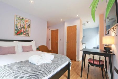 Studio to rent - Photo 3